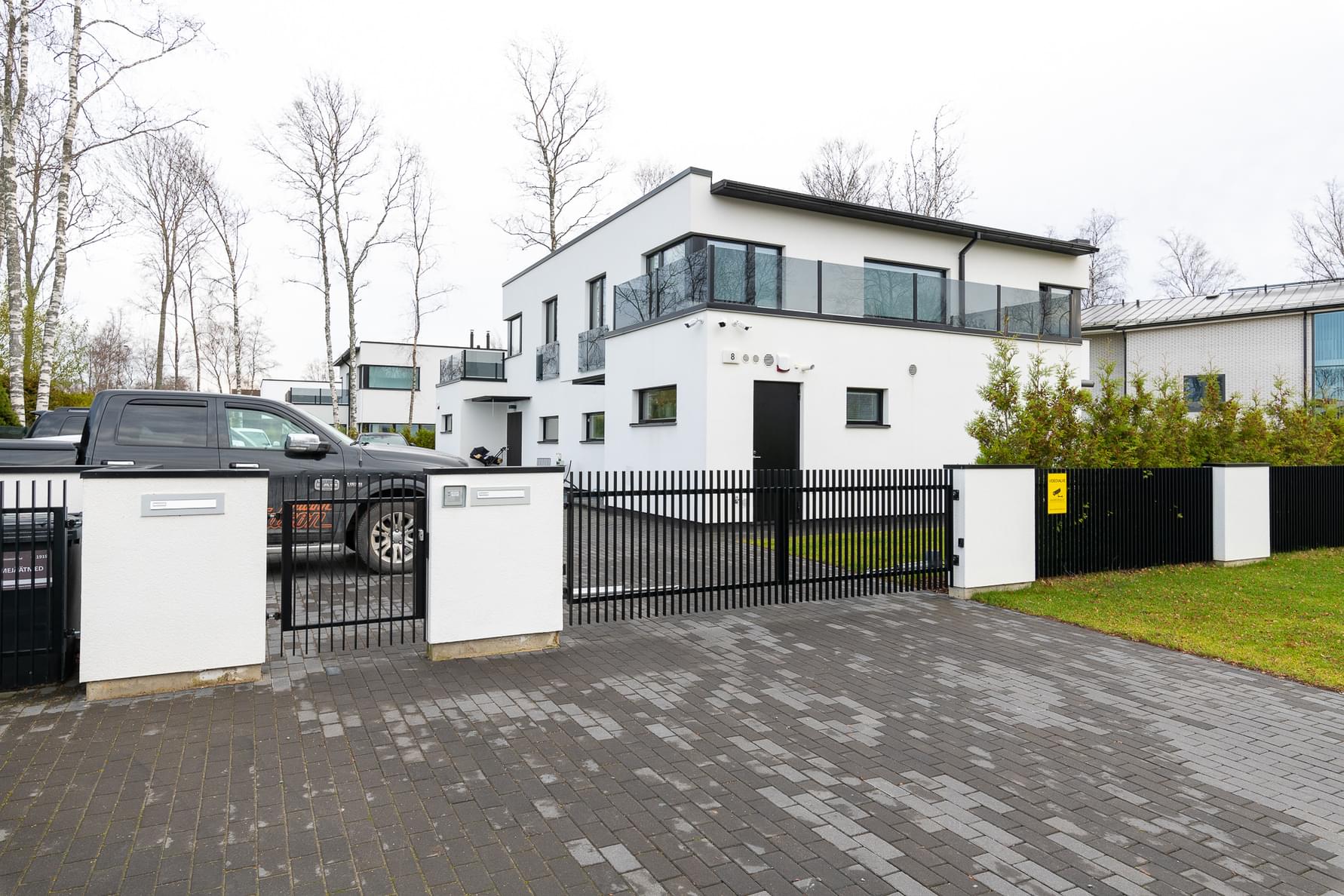 Vaata, milline näeb välja Eesti ekskoondislase uhke villa!